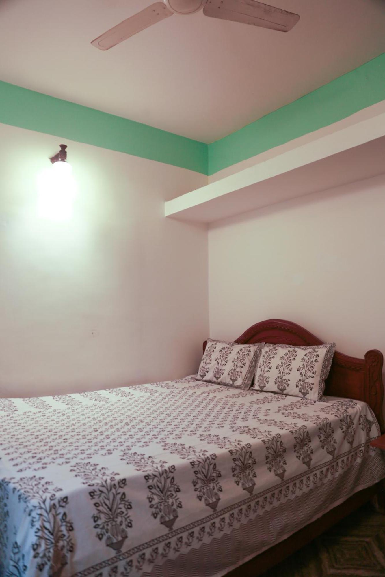 Kumbaya Beachside Hostel & Apartments At Arambol Beach Εξωτερικό φωτογραφία