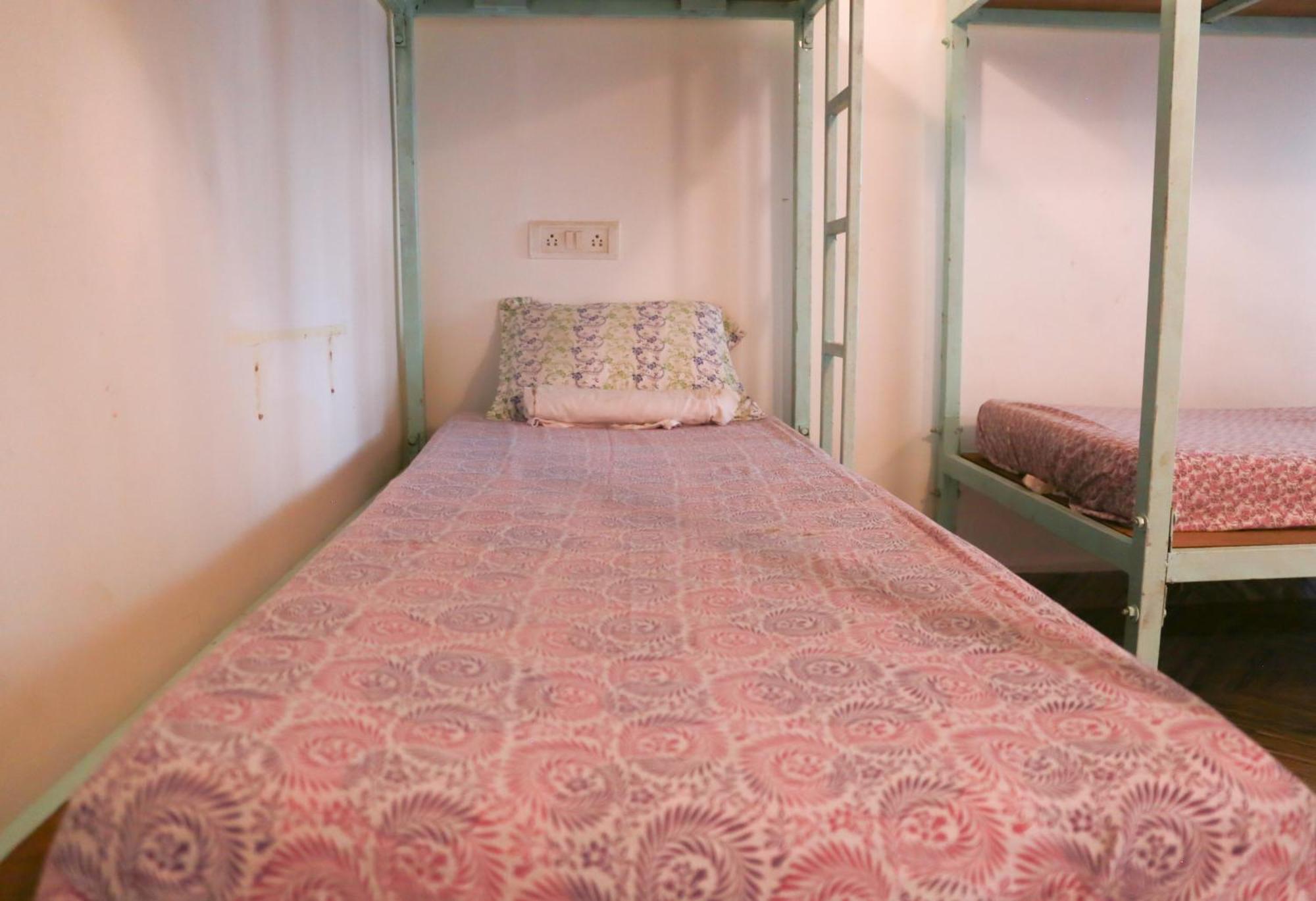 Kumbaya Beachside Hostel & Apartments At Arambol Beach Εξωτερικό φωτογραφία