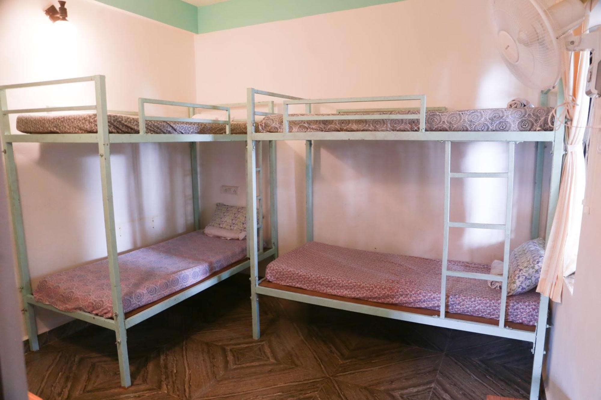 Kumbaya Beachside Hostel & Apartments At Arambol Beach Εξωτερικό φωτογραφία
